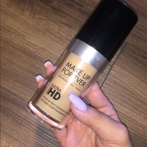 NEW MAKEUP FOREVER FOUNDATION!
